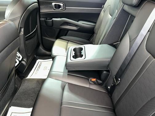 Ebony Black 2026 Kia Sorento S