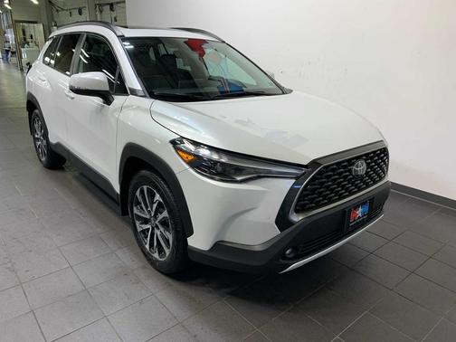 2024 Toyota Corolla Cross XLE