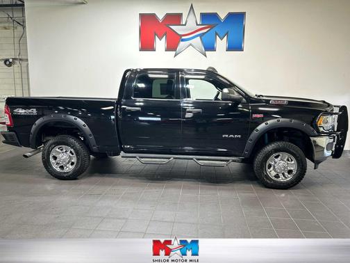 Diamond Black Crystal Pearlcoat 2021 RAM 2500 Tradesman Crew Cab 4x4 6'4' Box