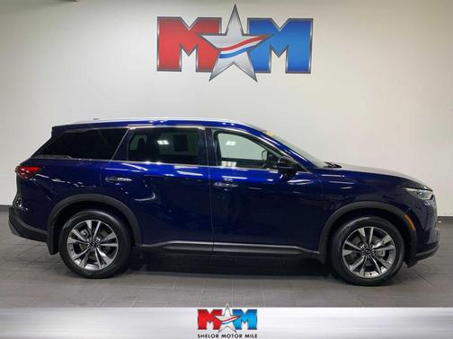 2022 INFINITI QX60 Luxe