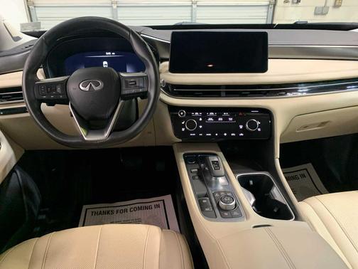 2022 INFINITI QX60 Luxe