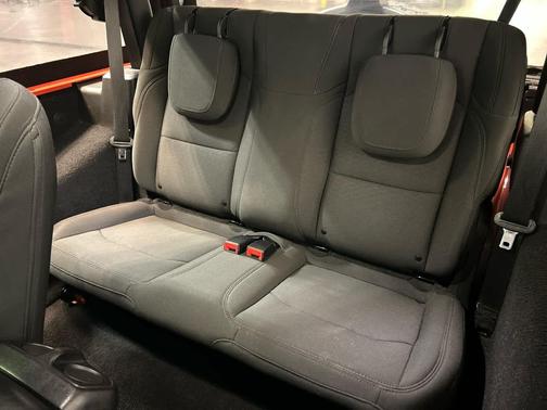Punkn Metallic Clearcoat 2019 Jeep Wrangler Sport S