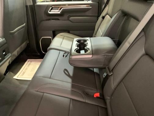 2026 Chevrolet Silverado 3500 LT