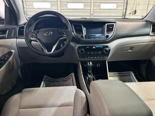 Dazzling White 2018 Hyundai TUCSON SEL