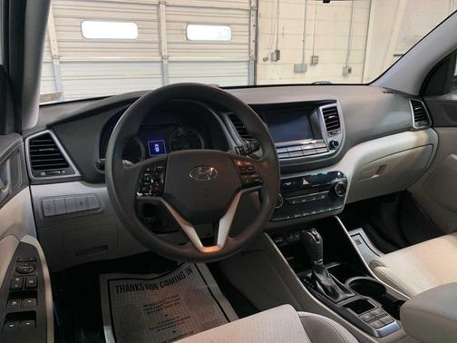 Dazzling White 2018 Hyundai TUCSON SEL