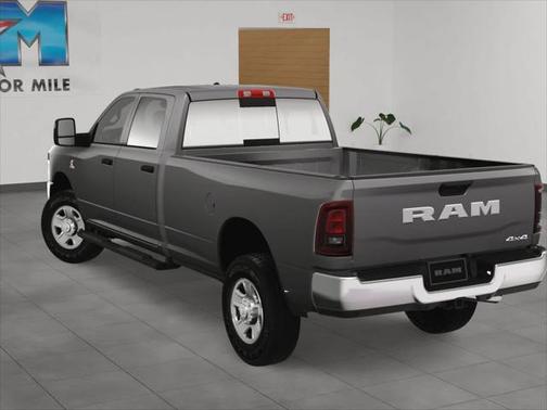 2025 RAM 2500 Tradesman Crew Cab 4x4 8' Box