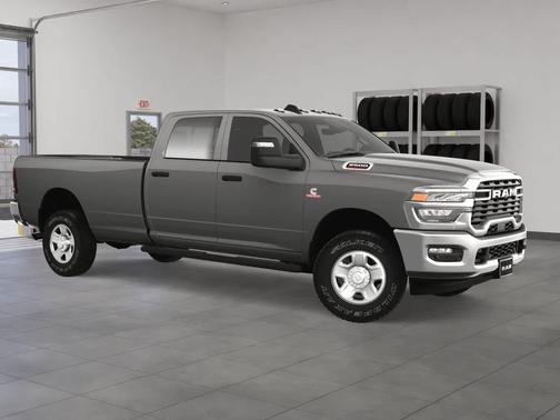 2025 RAM 2500 Tradesman Crew Cab 4x4 8' Box