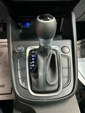 Cyber Silver w/Black Roof 2023 Hyundai KONA SEL