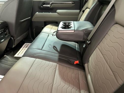 Sterling Gray Metallic 2026 Chevrolet Silverado 2500 Crew Cab, Standard Bed, XR2, 4WD