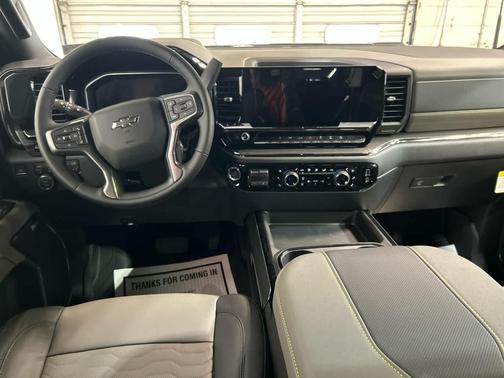 Sterling Gray Metallic 2026 Chevrolet Silverado 2500 Crew Cab, Standard Bed, XR2, 4WD