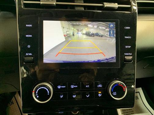2023 Hyundai TUCSON SE