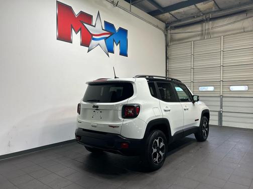 Alpine White Clearcoat 2022 Jeep Renegade Trailhawk
