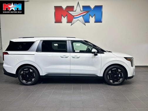 SNOW WHITE 2026 Kia Carnival EX