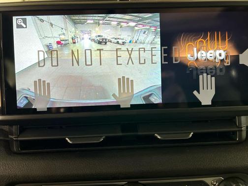 Black Clearcoat 2026 Jeep Gladiator Sport S