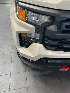 White Sands 2026 Chevrolet Silverado 1500 Custom Trail Boss