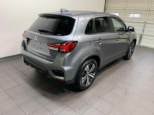 2025 Mitsubishi Outlander Sport SE