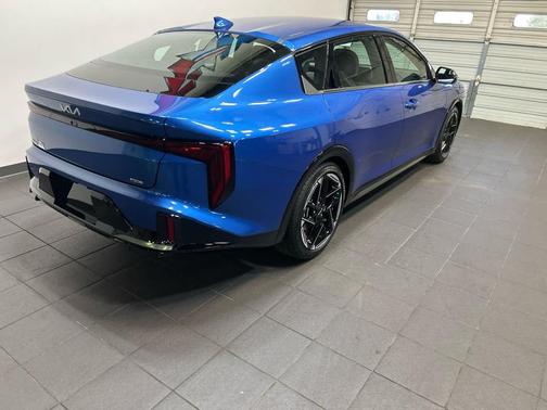 Wave Blue 2026 Kia K4 GT-Line
