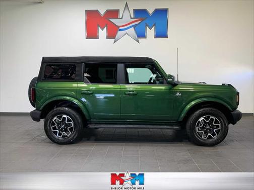 2023 Ford Bronco Outer Banks