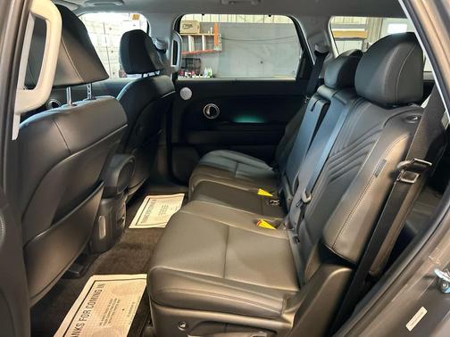 2026 Hyundai Palisade Hybrid SEL Premium 8P