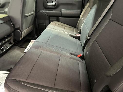 Sterling Gray Metallic 2026 Chevrolet Silverado 2500 Custom