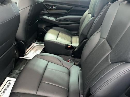 Crystal White Pearl 2026 Subaru Ascent Onyx Edition Touring 7-Passenger