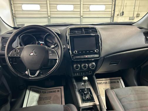 Labrador Black Pearl 2024 Mitsubishi Outlander Sport SE