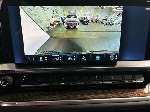 Summit White 2026 Chevrolet Silverado 2500 LT
