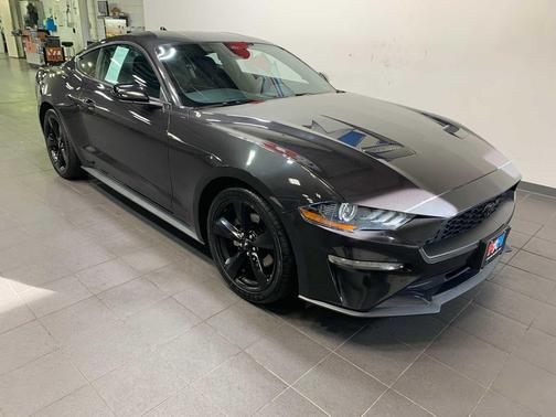 2022 Ford Mustang EcoBoost