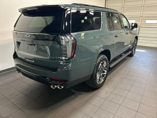 Cypress Gray 2026 Chevrolet Suburban Z71, 4WD
