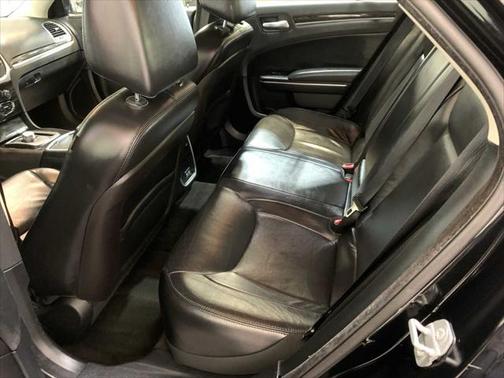2015 Chrysler 300 Limited