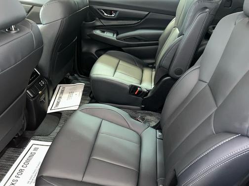 Ice Silver Metallic 2026 Subaru Ascent Premium 7-Passenger