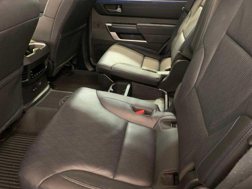 2024 Toyota Sequoia Platinum