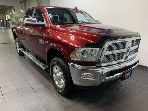 2018 RAM 2500 Laramie Crew Cab 4x4 6'4' Box