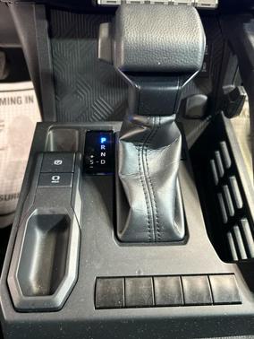 Ice Cap 2024 Toyota Tacoma SR