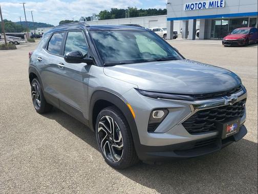 Sterling Gray Metallic 2026 Chevrolet Trailblazer RS