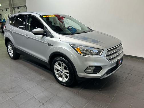 INGOT SILVER METALLIC 2019 Ford Escape SE