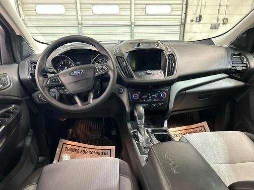 INGOT SILVER METALLIC 2019 Ford Escape SE