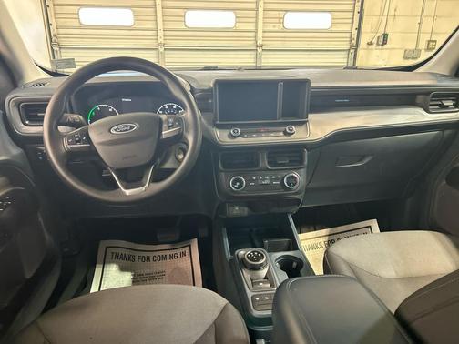 OXFORD WHITE 2022 Ford Maverick XL