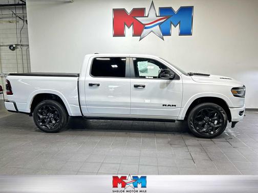 Bright White Clearcoat 2023 RAM 1500 Limited