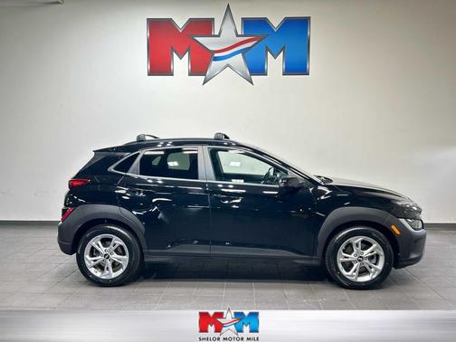 Abyss Black Pearl 2023 Hyundai KONA SEL