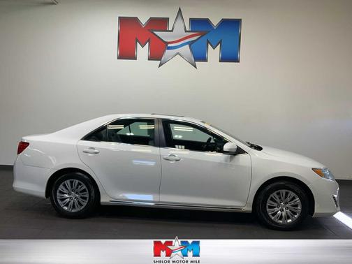 2014 Toyota Camry LE
