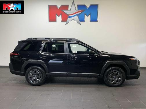 CRYSTAL BLACK 2026 Subaru Outback Premium