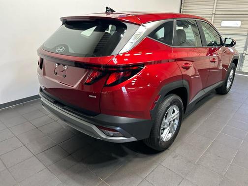 Ultimate Red 2026 Hyundai TUCSON SE