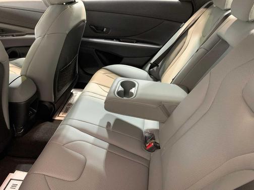 2026 Hyundai ELANTRA HEV Limited