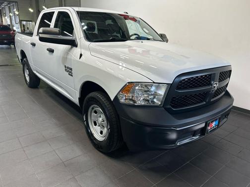Bright White Clearcoat 2022 RAM 1500 Tradesman