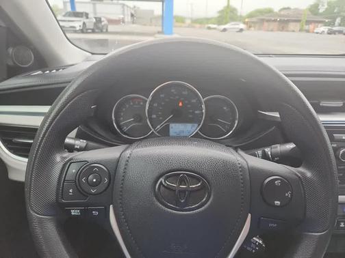 Classic Silver Metallic 2015 Toyota Corolla LE