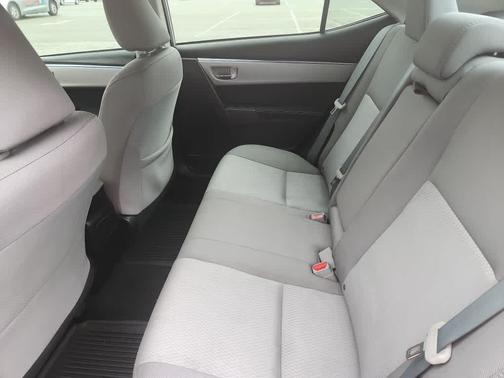 Classic Silver Metallic 2015 Toyota Corolla LE