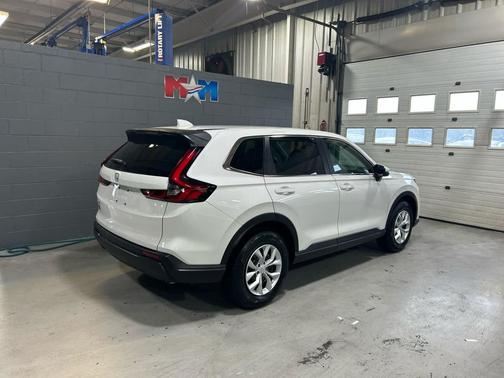 2026 Honda CR-V LX AWD