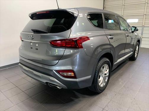 2019 Hyundai SANTA FE SE 2.4