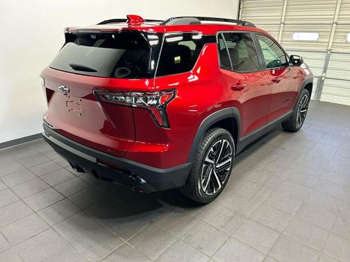 Radiant Red Tintcoat 2026 Chevrolet Equinox AWD RS